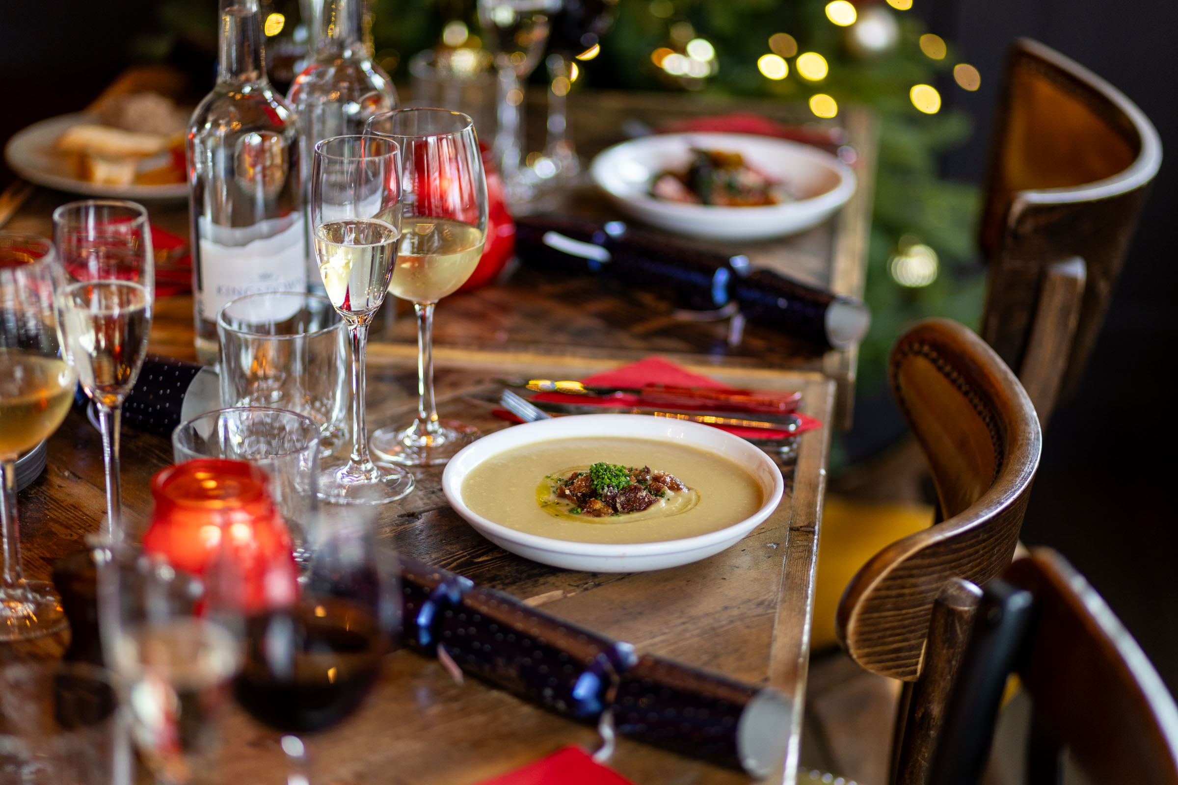 Our chefs have prepared a festive menu perfect for dining with loved ones, team Christmas lunches and nights out. Or if you're just looking for a place to enjoy drinks, then we cater for that too. Contact us today to see how we can take the stress out of your party planning.