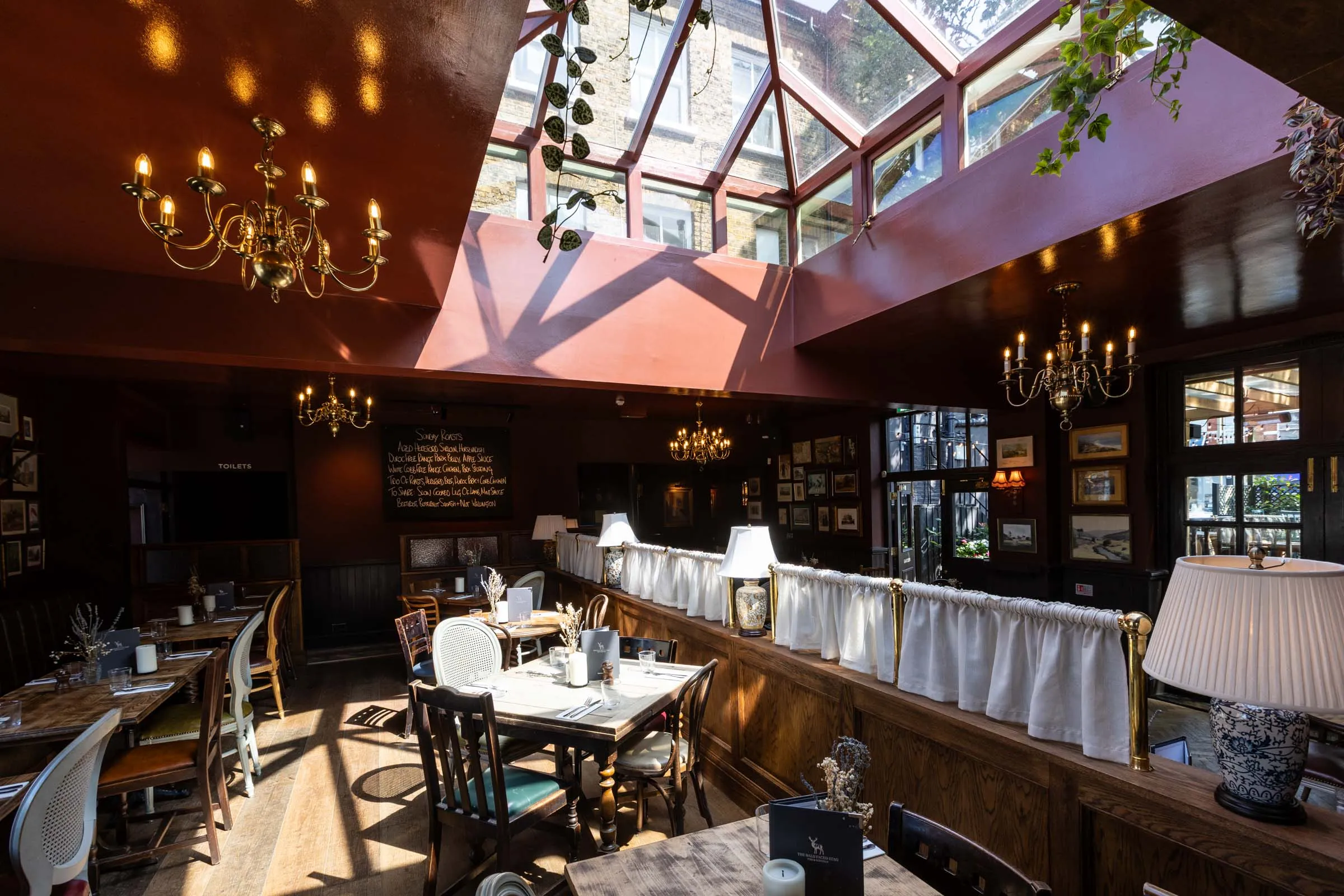 Looking for the perfect spot to host your next event? The Bald Faced Stag offers a stunning blend of classic charm and modern style, making it the ideal venue for any occasion. We provide the perfect backdrop for a memorable event, with versatile spaces from our lounge to our dining room or the snug for something more intimate.