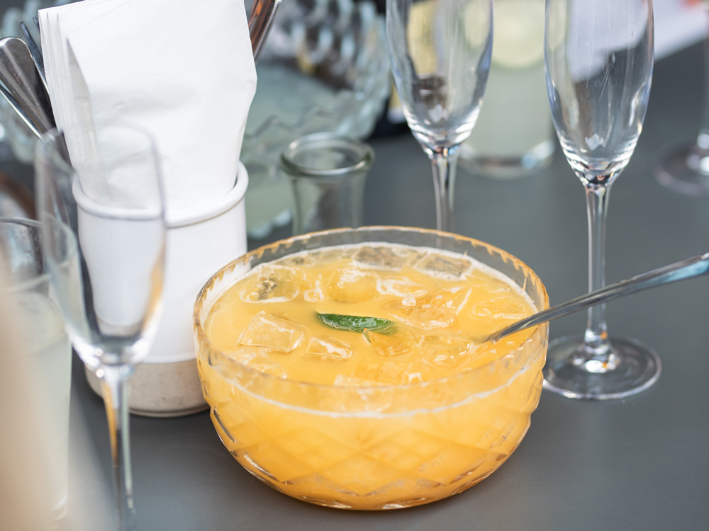 Ring in the New Year with Bottomless Brunch at Serata Hall - unlimited drinks, great food, and an epic atmosphere. Book now and celebrate in style!