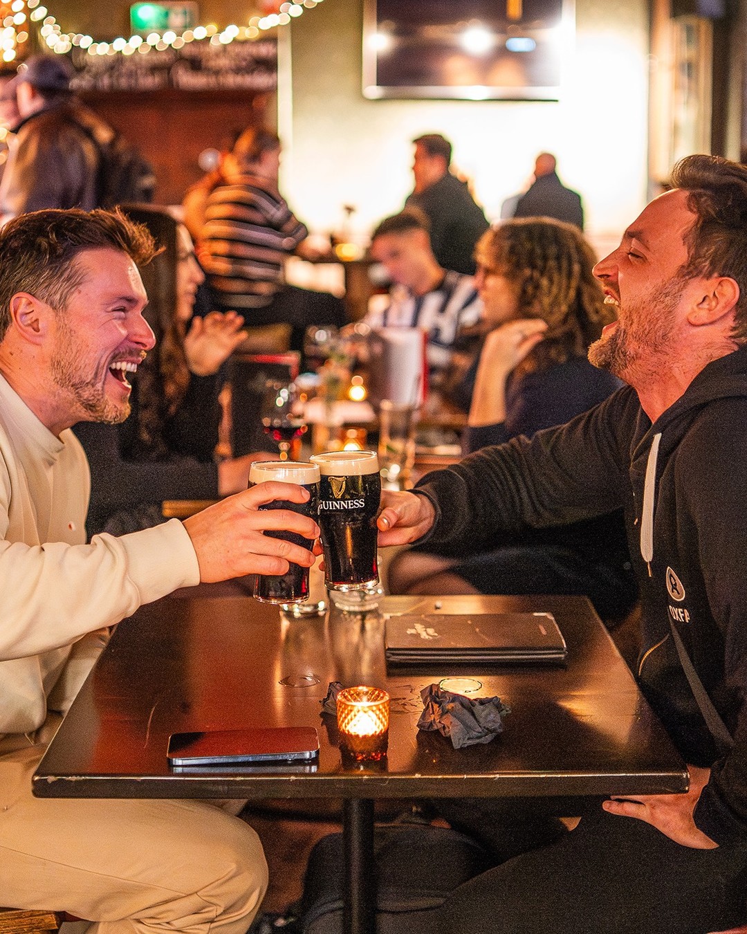 Six Nations season is almost here, and we are so ready for it 🏉 

Bookings are now open, so be sure to secure your spot. See you at the bar with a Guinness in hand 🍺