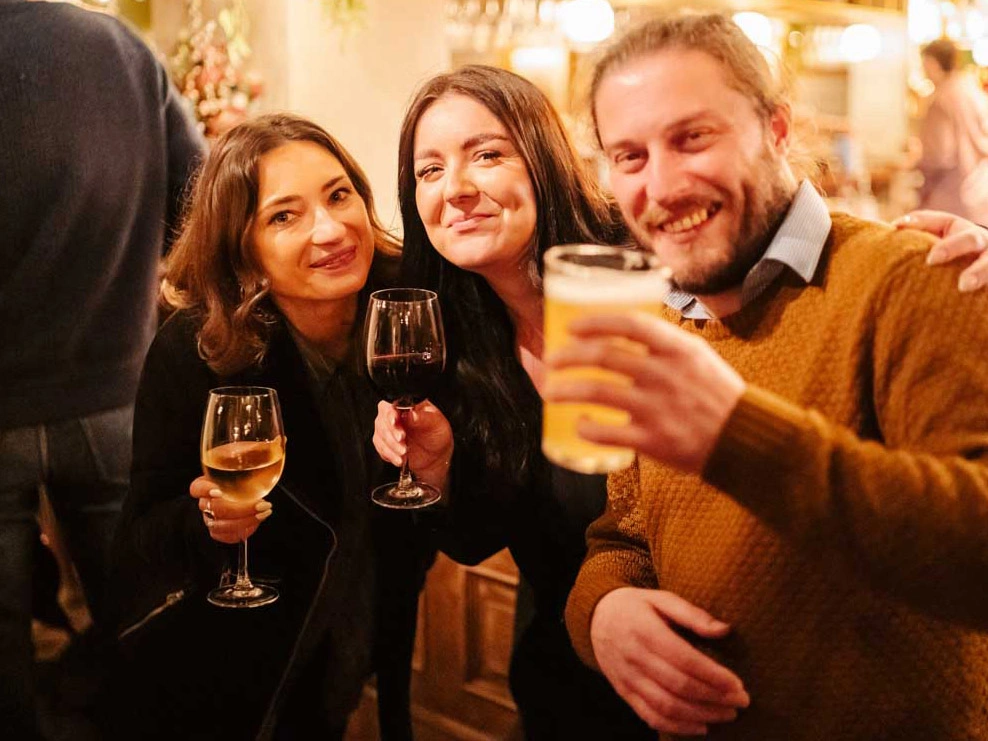 Situated in the heart of Kensington, The Duchess of Kensington is a pub that blends timeless elegance with a warm, welcoming atmosphere. A neighbourhood favourite offering a dining experience that celebrates the best of British cuisine, with a focus on seasonality and top-quality ingredients alongside a great selection drinks.