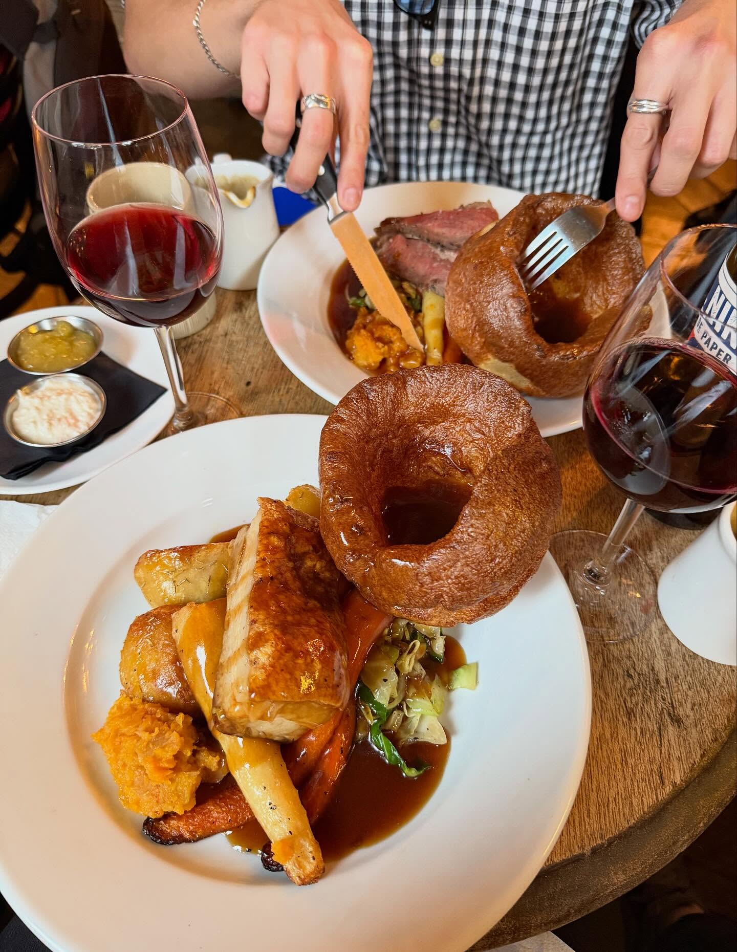 A big Yorkshire pudding on your plate and great company makes for a brilliant end to the week 🤩

Walk ins welcome, we’re serving roasts until 9pm.