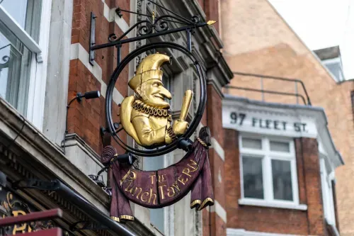 One of London's most historic Gin Palaces on Fleet Street, Punch was named in the 1840s after the popular magazine of the same name. The employees of which frequented the pub as it was so close by. It is now renowned as one of the most historic and beautiful pubs in London. True to its roots as a Gin Palace, the pub now stocks over 90 gins - so ask for a selection when you visit or enjoy a meal in our beautiful dining area. You can even book our private space for your event.