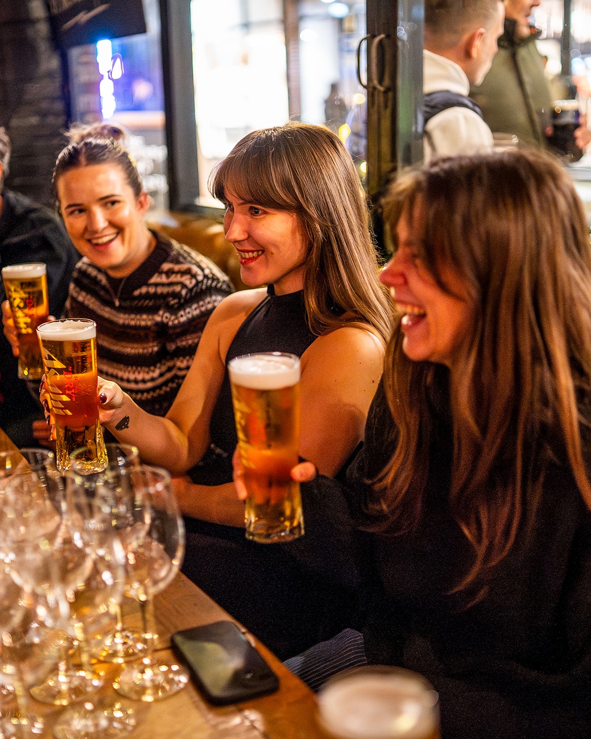 Fancy some pints and giggles? Join us tomorrow evening as Laughs at Slamb returns 🤩 

The line-up is looking pretty great - swipe left to see 🔥