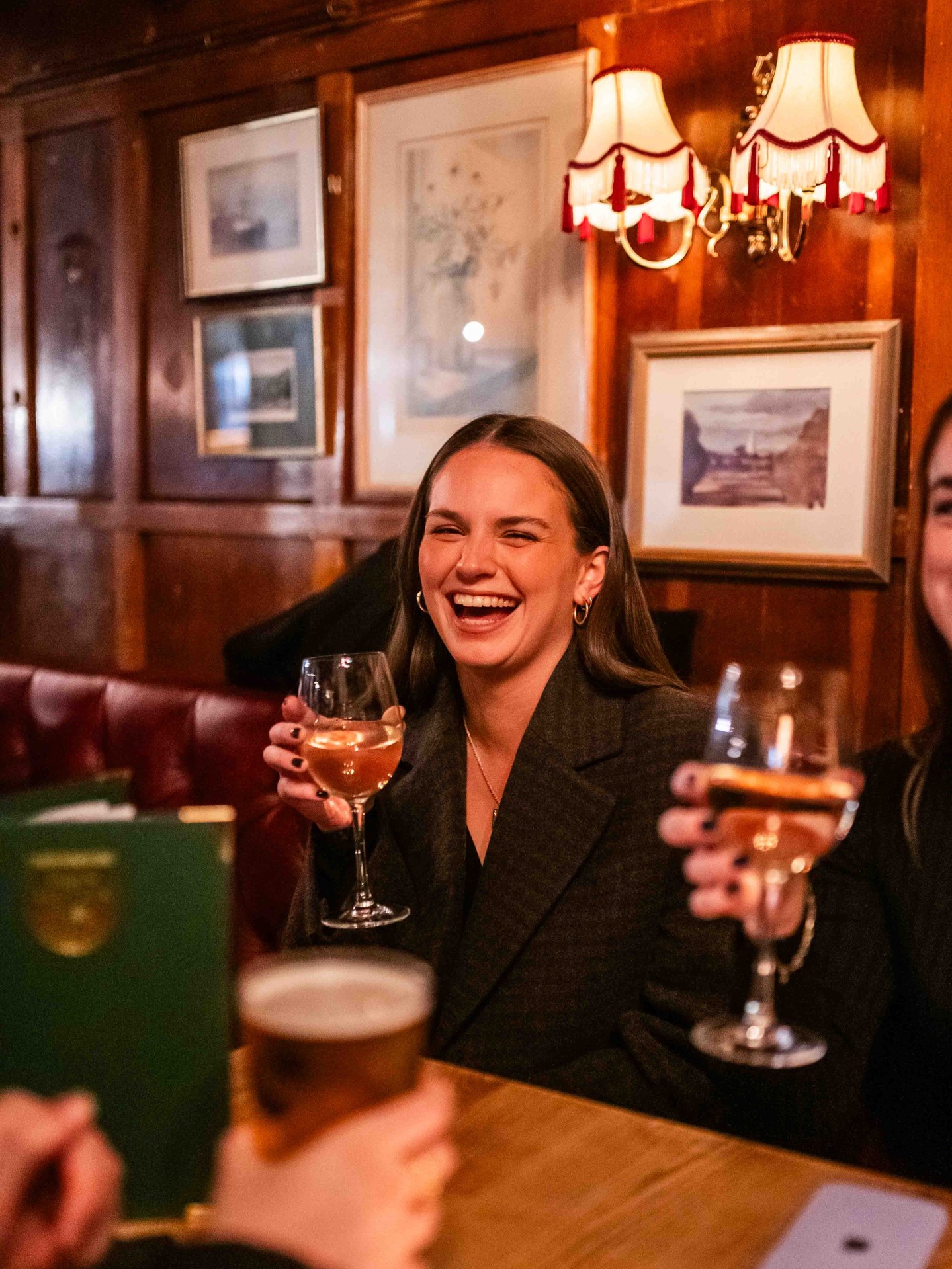 Cheers to the weekend ✨