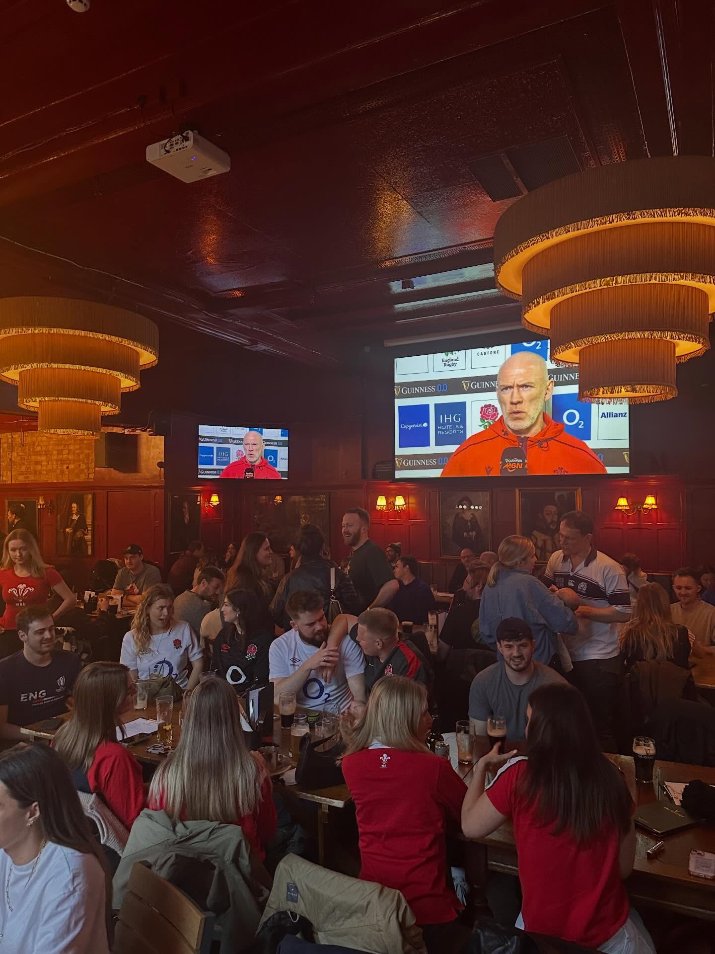 This week we’ve teamed up with Jubel to make match day even bigger!

Join us for England vs Italy, then stick around for live music after the final whistle!

Plus, you’ll have the chance to win an England rugby jersey signed by Dan Cole!

Great rugby, great beer, and a great night ahead. See you there!
#6nations #rugby #livemusic #Tooting #SWLondon