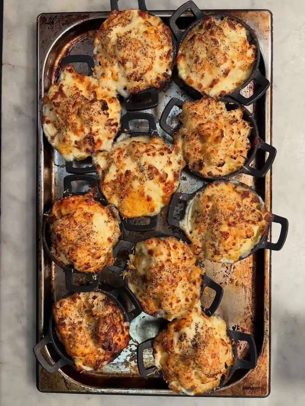 The cauli cheese is out - you know what that means…

#sundayfunday #sundayroast #crouchend