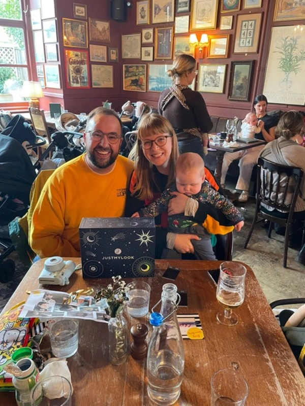 Baby-friendly pub quiz with prizes (for parents), breaks, and baby facilities! 