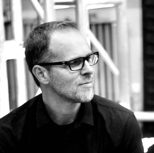 Join Singwell Choir for a feel-good singing experience led by professional musician Klaus White.