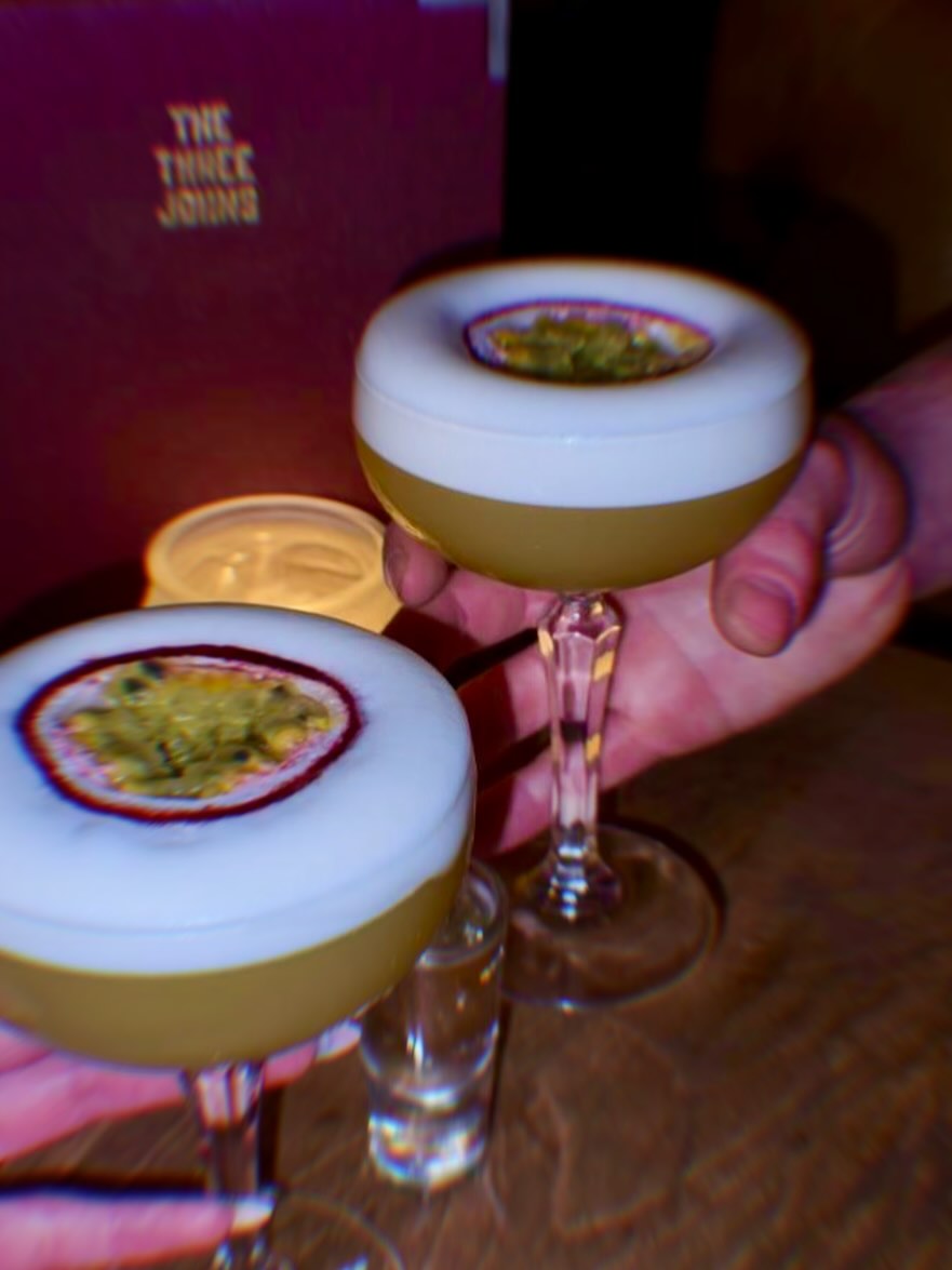 Friday night cocktails sorted 🍸