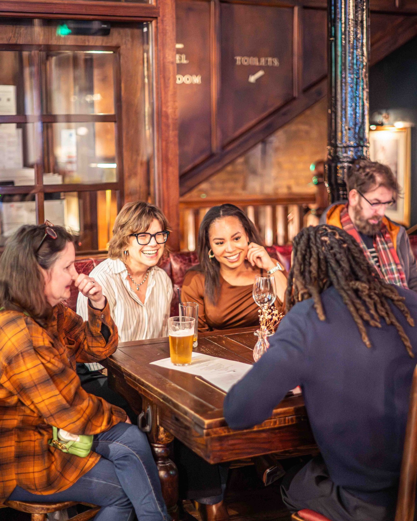 Brains, beers, burgers and a little friendly competition 🧠🍻

Join us today and every Tuesday at 7:30pm for the Red Lion Pub Quiz - gather the team, grab a pint, and see who’s taking home the bragging rights.

But first… a little warm-up question for you 👇

Red Lion Trivia:
Which legendary rock band played one of their very first gigs in our ballroom in the 1970s?

A) Queen
B) Led Zeppelin
C) The Rolling Stones
D) Pink Floyd

Book a table, bring your smartest friends, and we’ll see you at the bar.