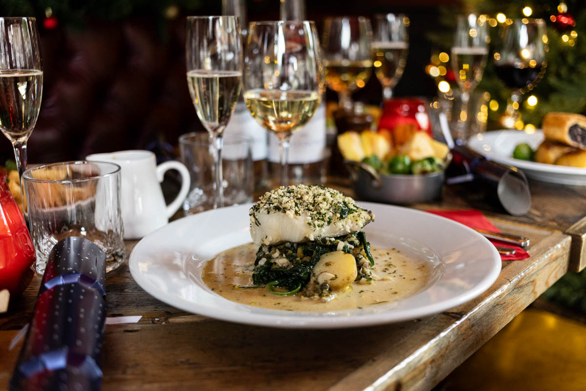 Our chefs have prepared a festive menu perfect for dining with loved ones, team Christmas lunches and nights out. Or if you're just looking for a place to enjoy drinks, then we cater for that too. Contact us today on contact@balhambowlsclub.co.uk to see how we can take the stress out of your party planning.