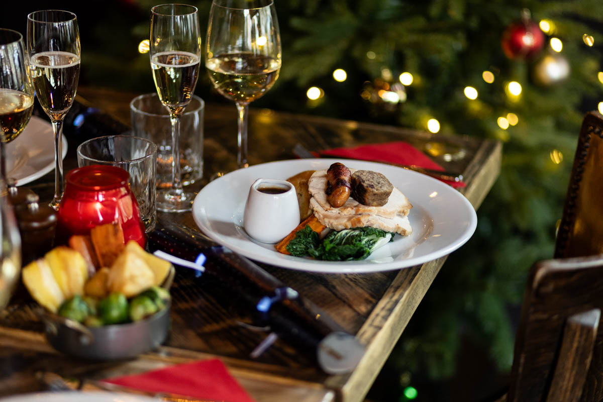 Our chefs have prepared a festive menu perfect for dining with loved ones, team Christmas lunches and nights out. Or if you're just looking for a place to enjoy drinks, then we cater for that too. Contact us today on contact@eastdulwichtavern.co.uk to see how we can take the stress out of your party planning.