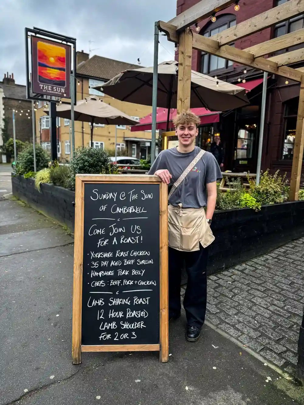 It’s our favourite day of the week!!! The shoulders of lamb, the Bloody Marys, the refreshingly chilled and fruity pinot noir… it could only be Sunday!
Give us a call or walk in, young Barley will take good care of you x