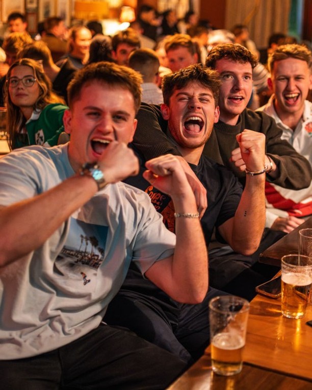 What match will we see you for this week? ⚽🍻
Tues 7th - 20:00
UEFA Champions League
Sporting Lisbon vs Arsenal
Weds 8th - 20:00
UEFA Champions League
Paris vs Liverpool
Thurs 9th - 20:00
Europa Conference League
Crystal Palace vs Fiorentina
Fri 10th - 20:00
Premier League
West Ham vs Wolves
Sat 11th - 12:30
Premier League
Arsenal vs Bournemouth
Sat 11th - 17:30
Premier League
Liverpool vs Fulham
Sun 12th - 14:00
Premier League
Sunderland vs Tottenham
Sun 12th - 16:30
Premier League
Chelsea vs Man City