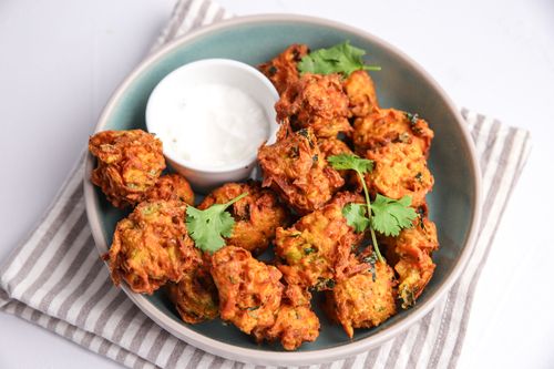 Bowl of crispy bhajis