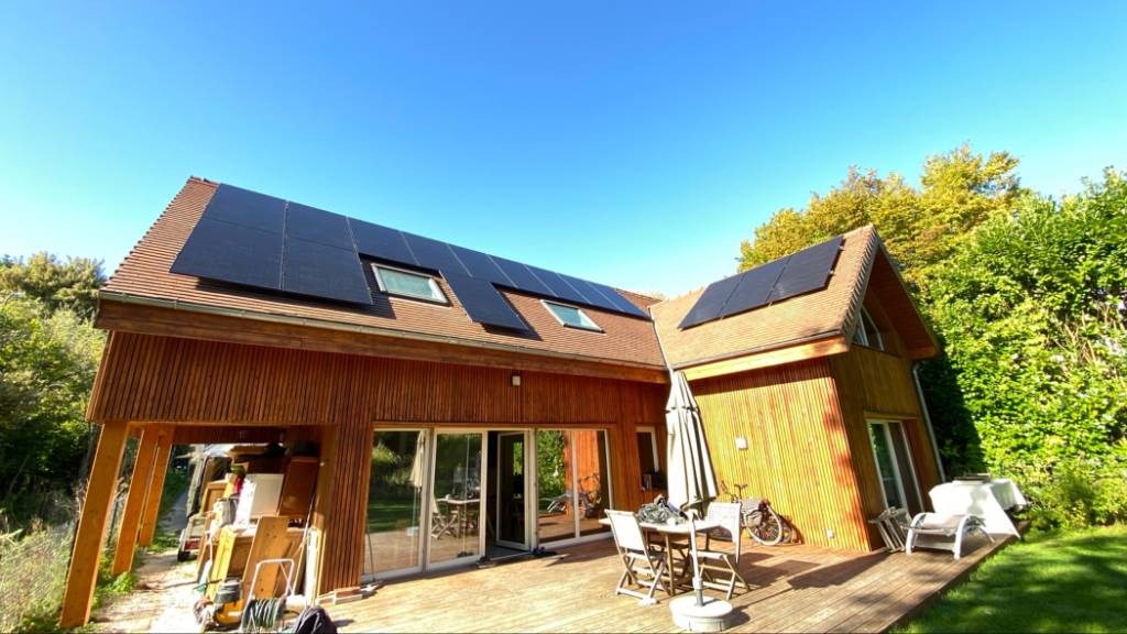 Installation photovoltaïque de 9 kWc à Chalo-Saint-Mars (91)