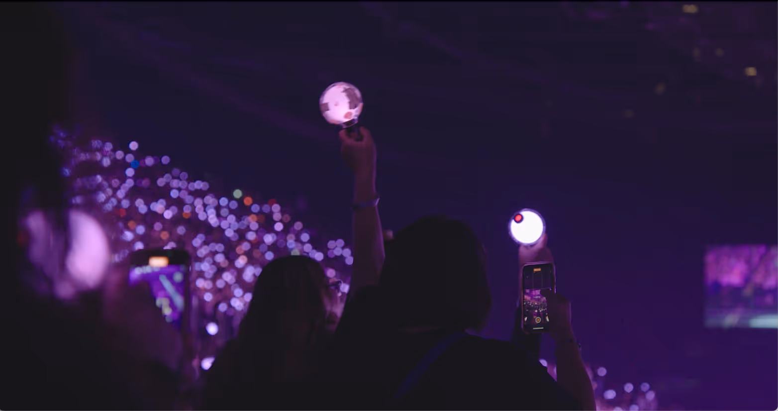 BTS ARMY: FOREVER WE ARE YOUNG