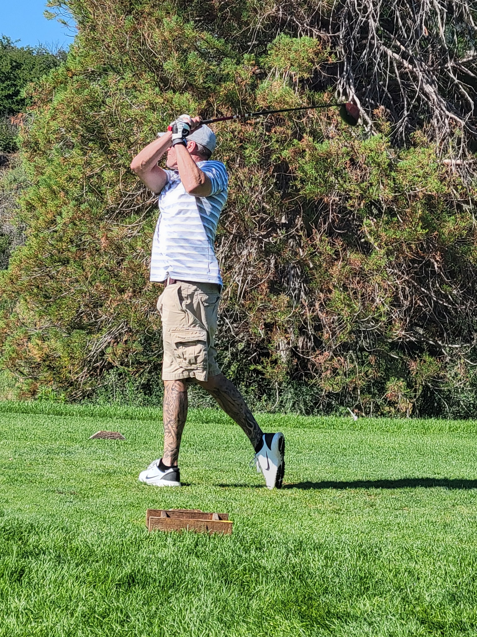 Steve D. mid-swing, fully committed