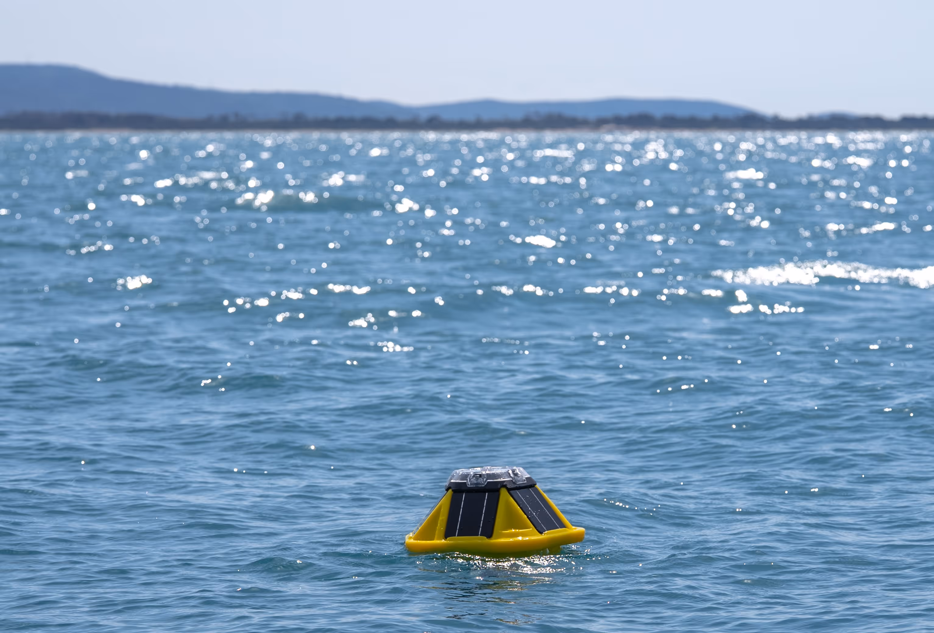spotter sensor getting real time data of ocean conditions