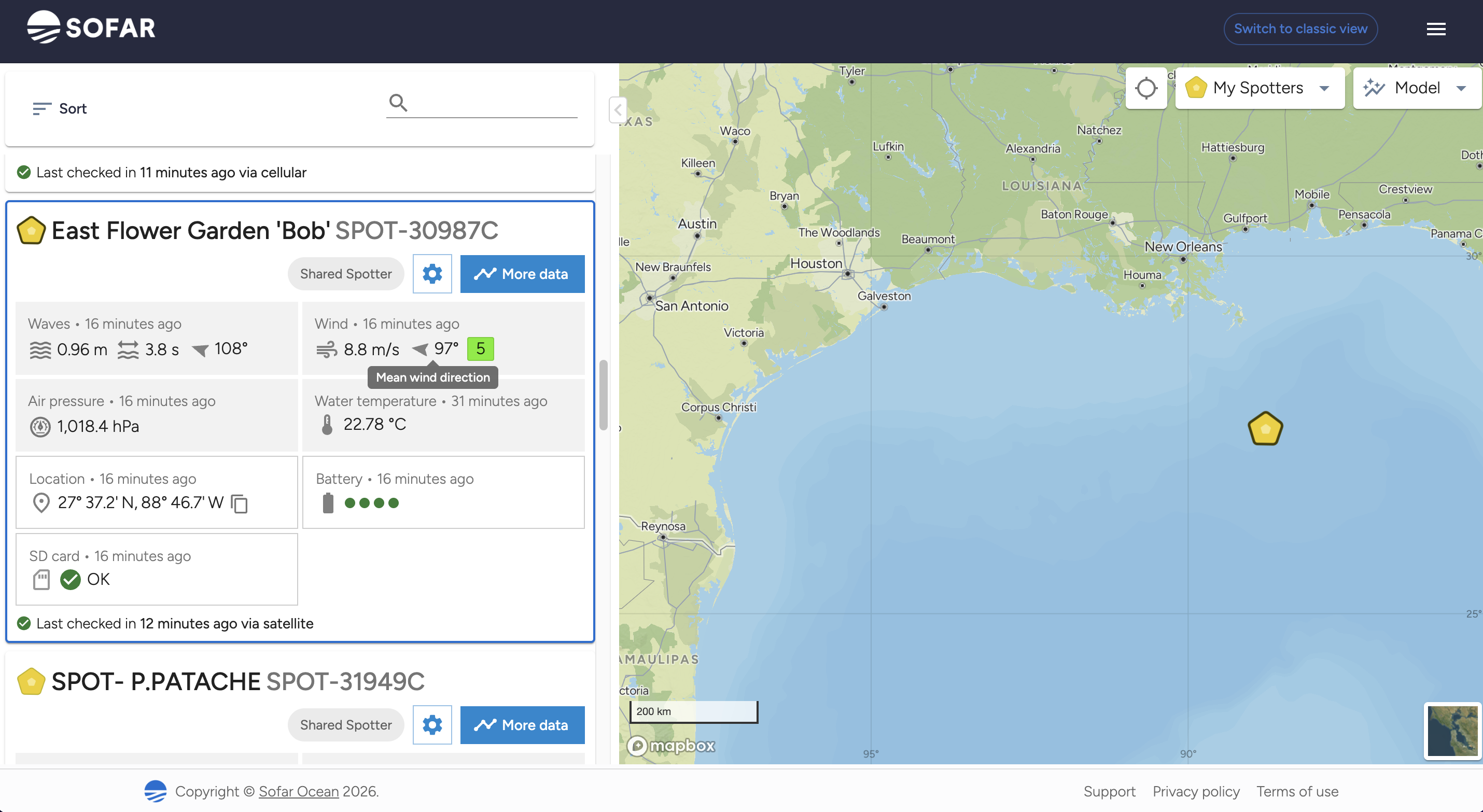 Spotter Dashboard showing the “East Flower Garden ‘Bob’ SPOT-30987C” Spotter Platform. Left panel lists location coordinates, recent data for significant wave height, wind, air pressure, and water temperature, as well as battery and SD card status. Map on right displays the Spotter’s location (using a yellow Spotter icon) in the Gulf of Mexico off the Texas–Louisiana coast.