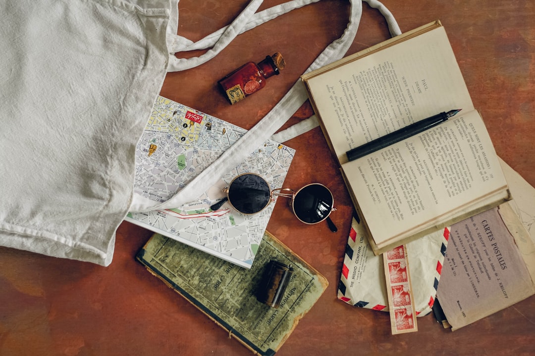 Kindred Berlin: Travel Journal Workshop for Mindful Women Travelers