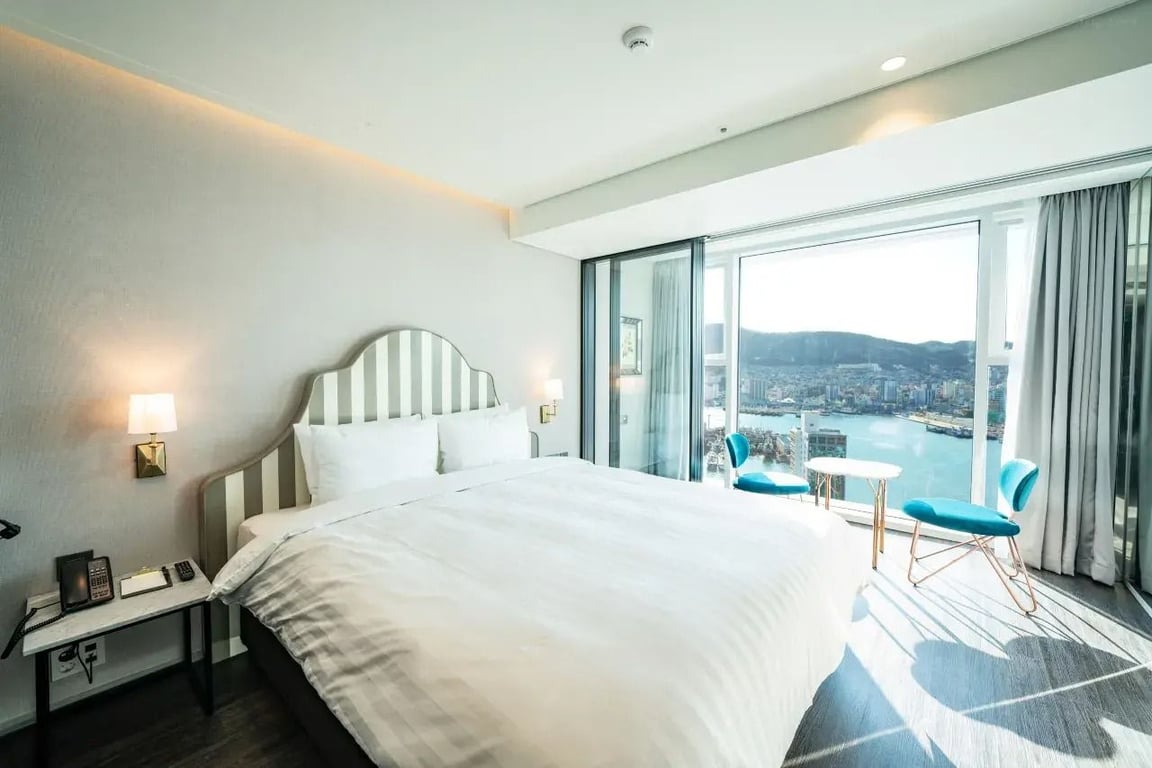 拉瓦爾斯酒店（Lavalse Hotel）