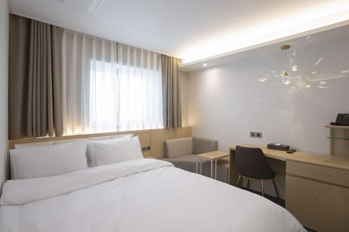 Lounge 26 Hotel