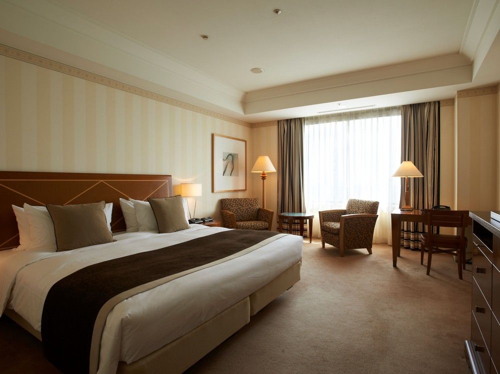 大阪帝國酒店 - Down comforters, minibar, in-room safe, desk