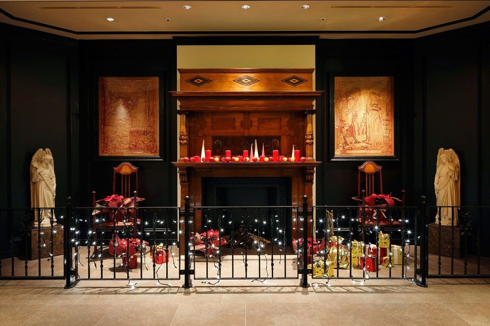 Hotel Monterey Grasmere Osaka - Fireplace