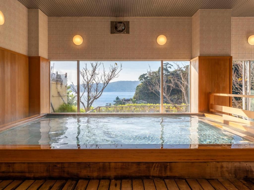 新赤尾飯店 (Hotel New Akao)