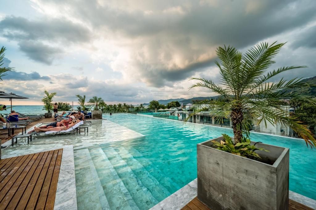布吉酒店推介芭東海灘 3：客萊福巴東布吉酒店(Hotel Clover Patong Phuket)