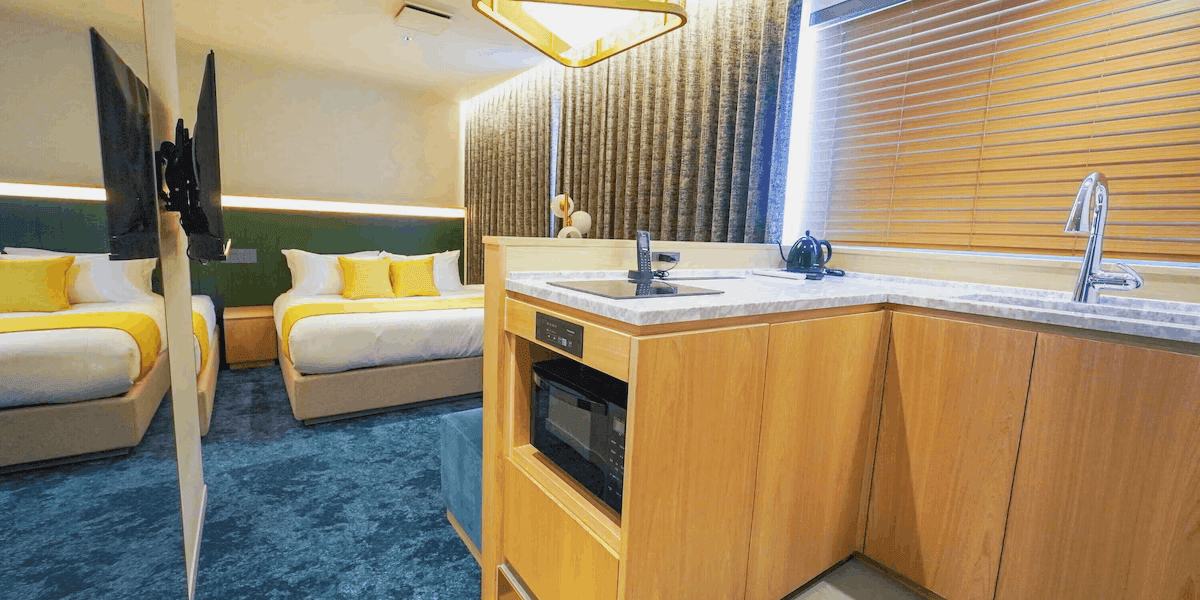 The GALA 酒店梅田 (The GALA Hotel Umeda)