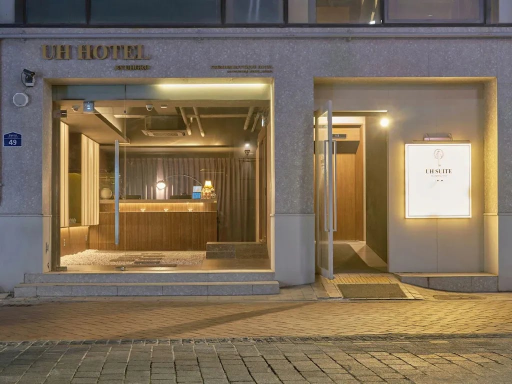 UH Suite The Myeongdong