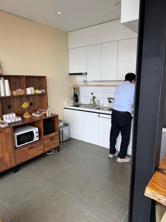 尾浦海邊酒店