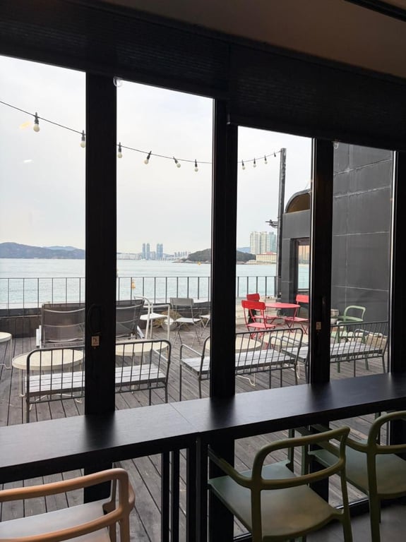 尾浦海邊酒店