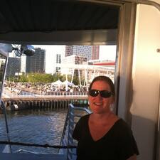 Spanish Los Angeles Rental five star Guest review