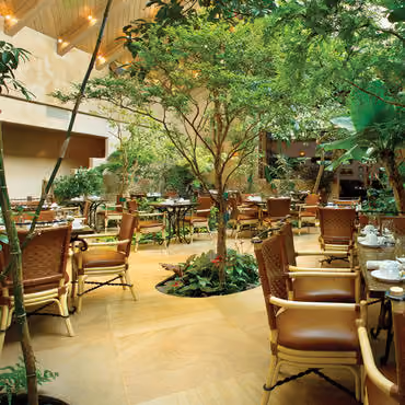De La Tierra Restaurant in El Monte Sagrado