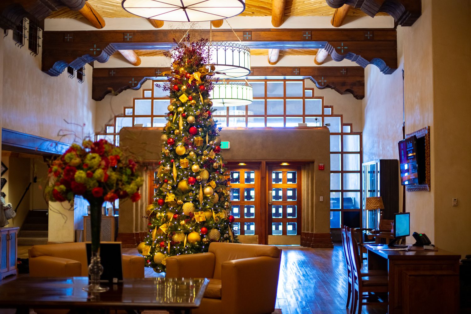 Eldorado lobby with Christmas tree