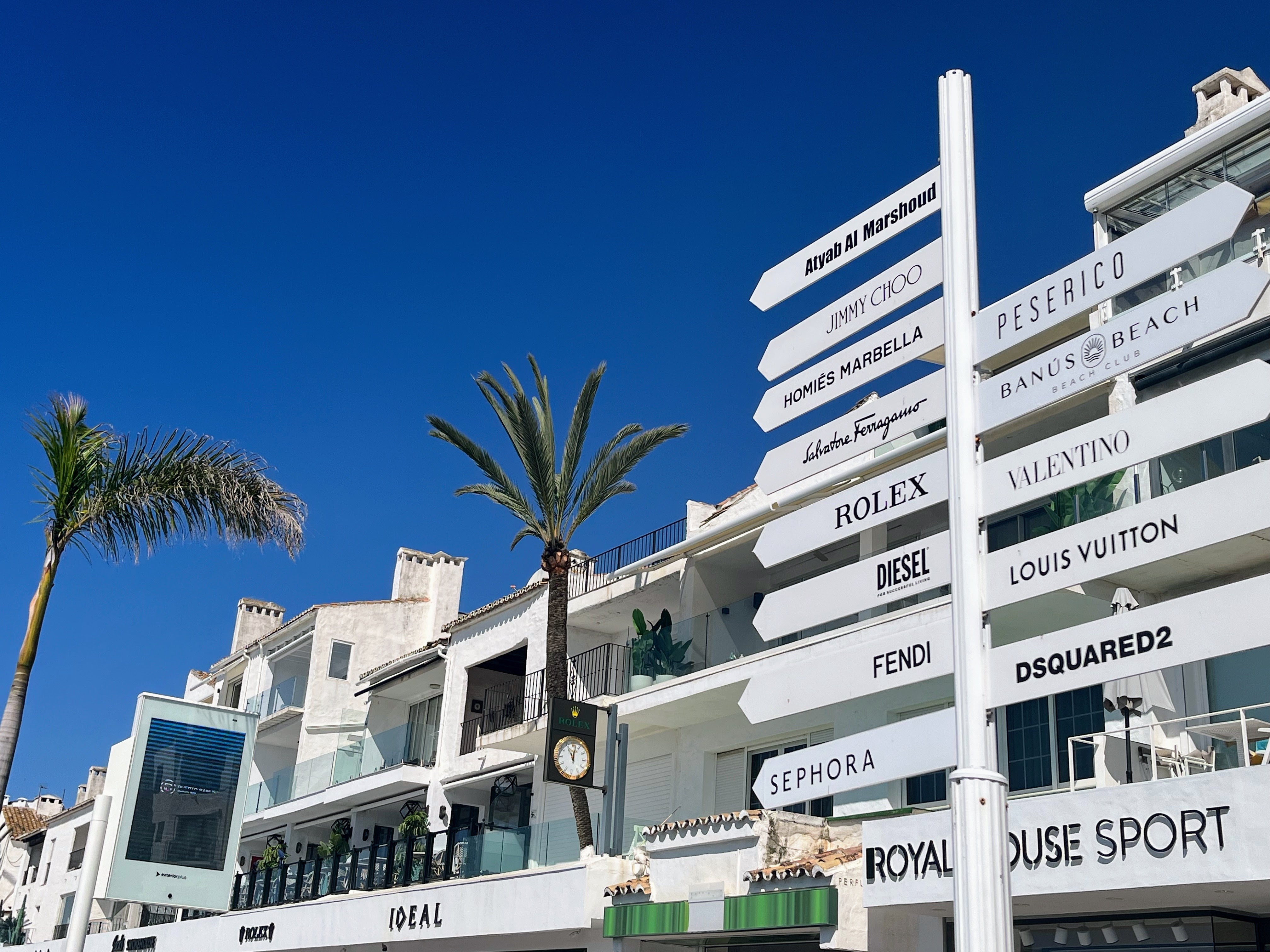 Fashion-Branded Homes in Marbella: From Runway to Luxury Residence