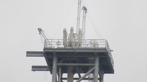Replacing flare tips on an FPSO brings specific challenges, such as guiding the load and dynamic factors