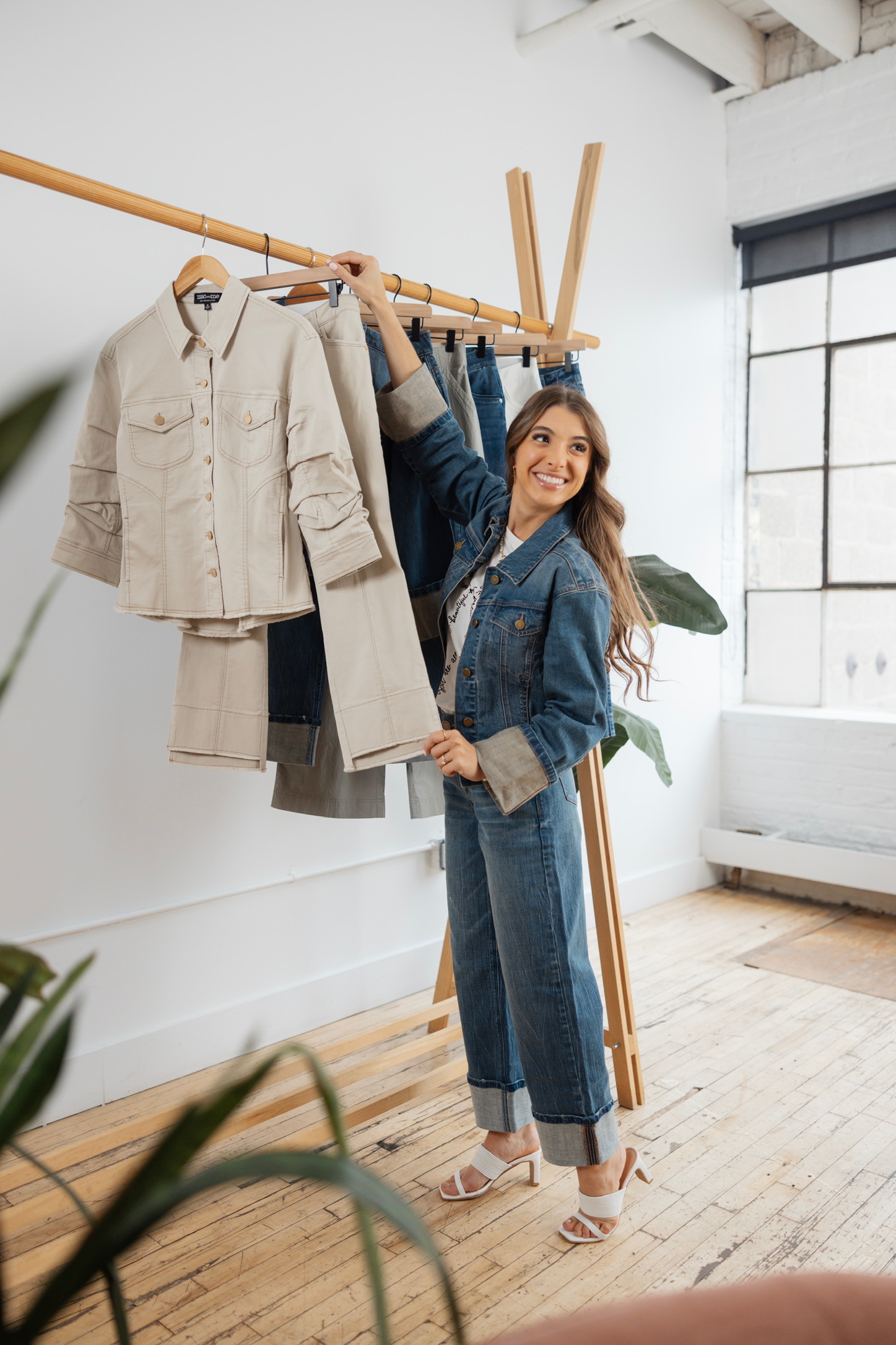 Mainstream Boutique stylist with customer