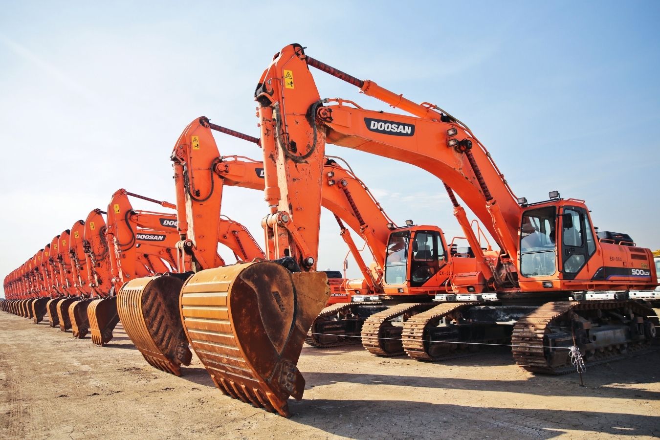 The Ultimate Guide to Heavy Equipment Rental