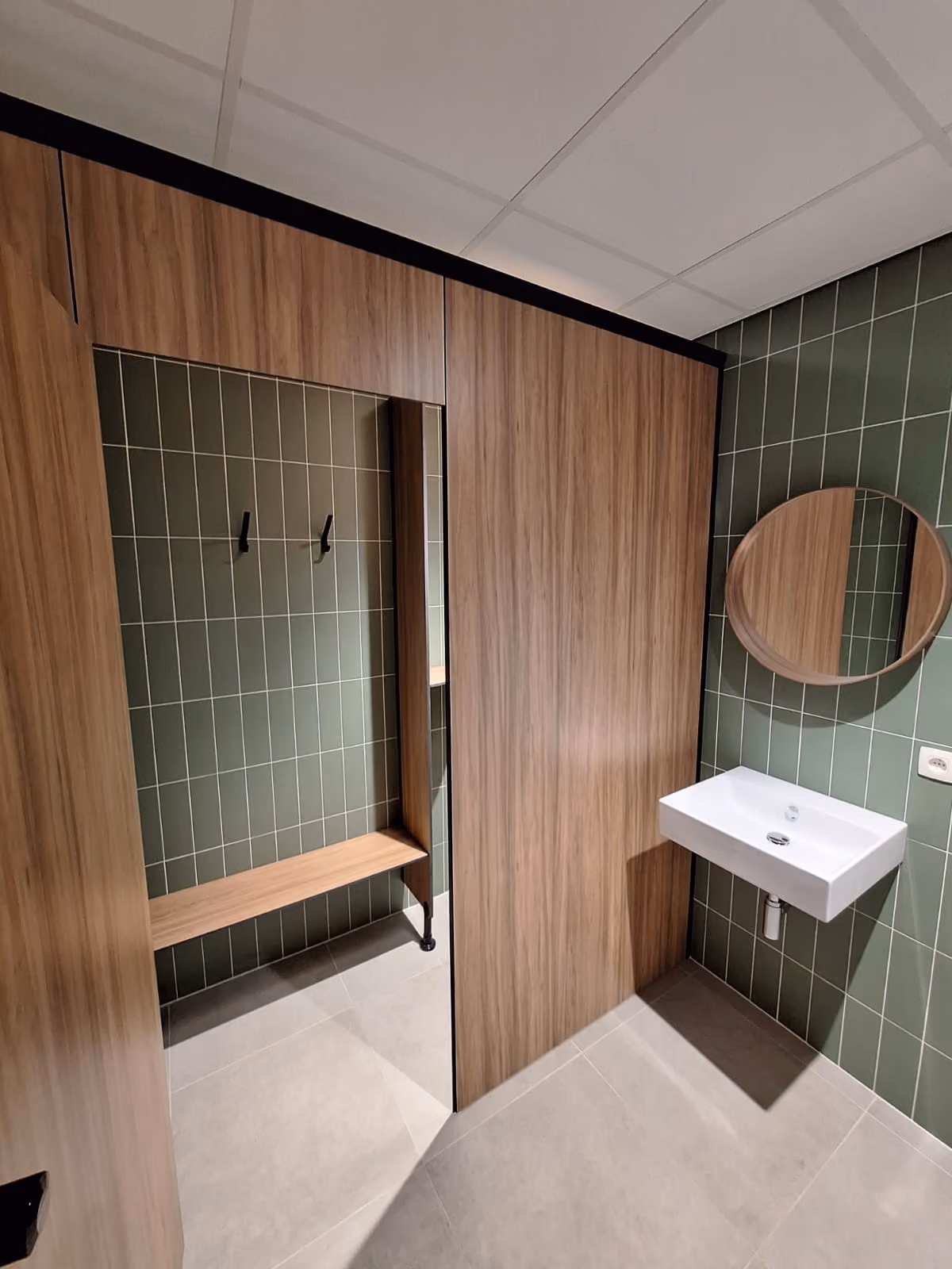 Nieuwe winkelruimte na afbraakwerken en herinrichting in de Kempen