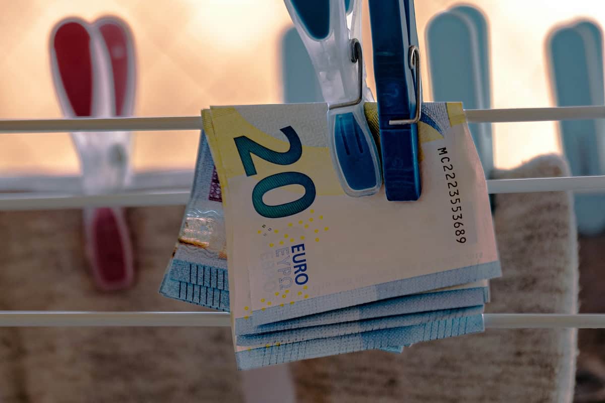 Normalt hører vi om hvidvask i banker og byggebranchen. Nu retter ny hvidvaskchef spotlyset i overraskende retning
