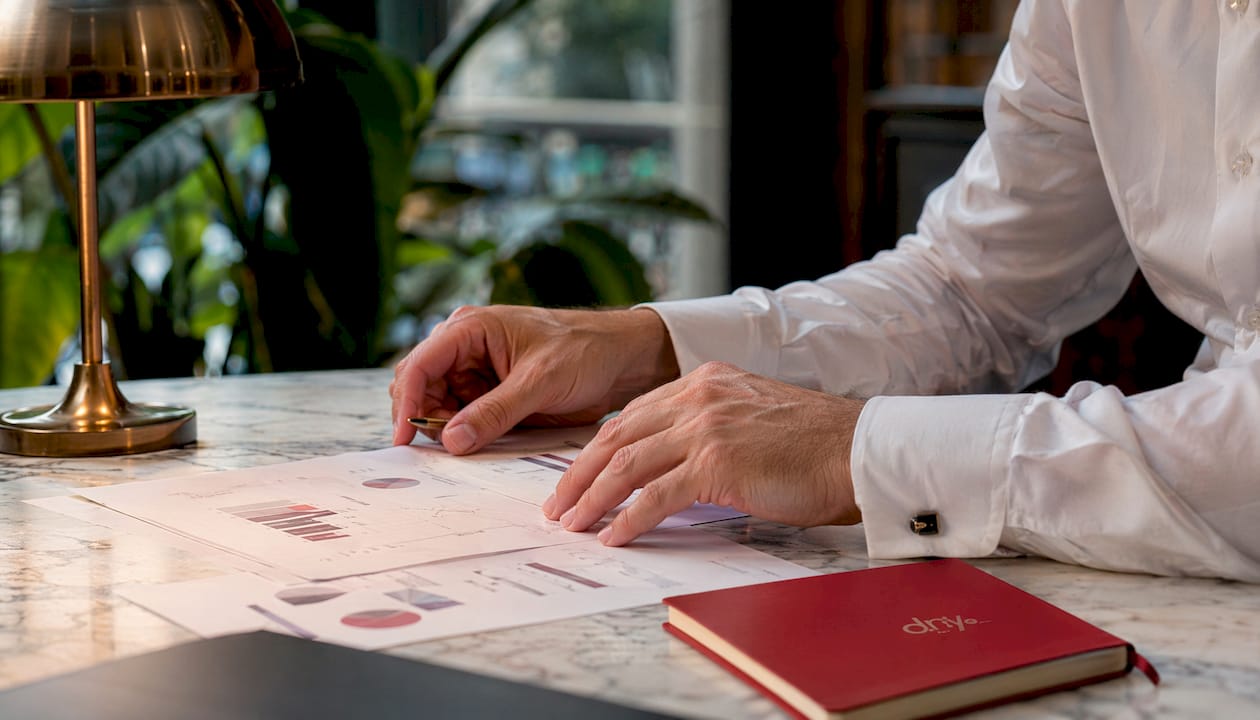 Analyse de documents anciens : plongée dans les archives comparatives