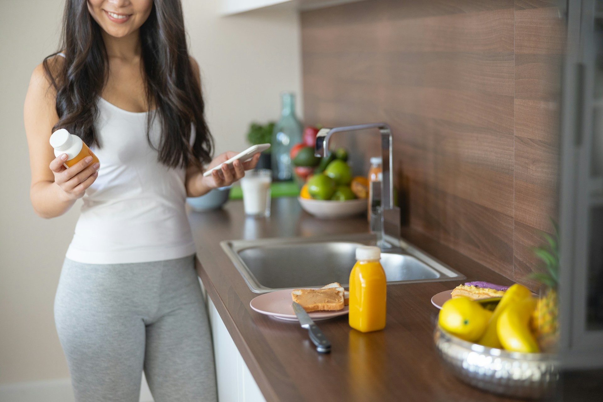 The 10 Best Supplements for Perimenopause: Science-Backed Guide