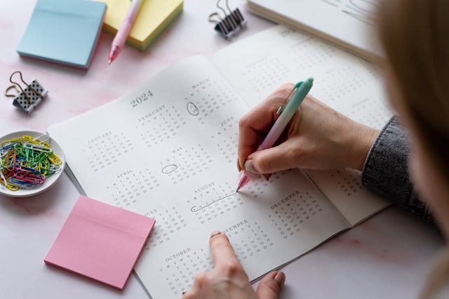 How Long Do You Need to Track Hormones to See a Real Pattern?