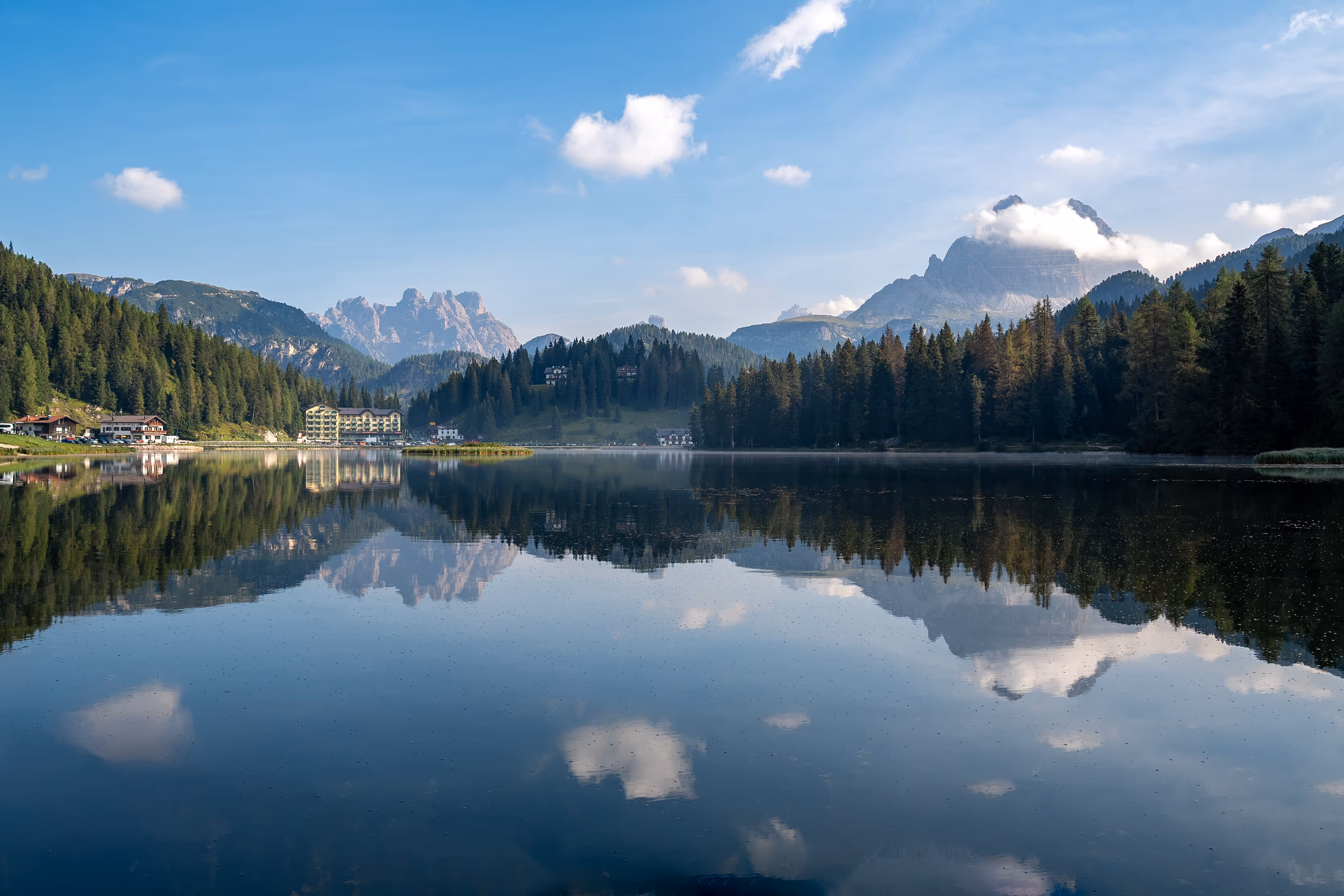 image of a lake in the italian dolomites