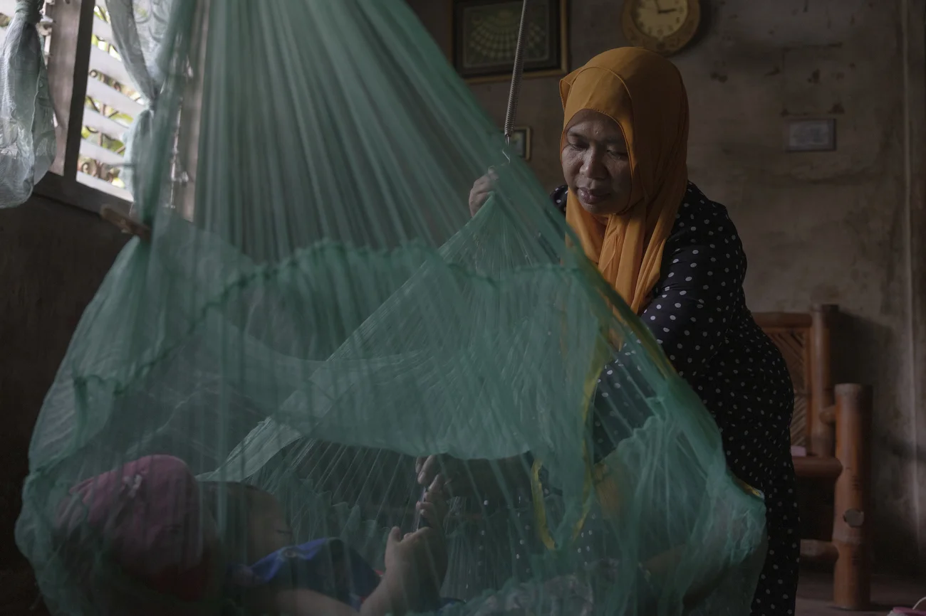 Rahima Kanebpel, one of NIFIA’s first members, is a single mother who remains closely connected to the organization. Her late husband suggested the name “Naurissa,” meaning “light of women,” which continues to inspire her involvement.